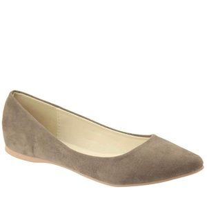 Bella Marie pointed flats